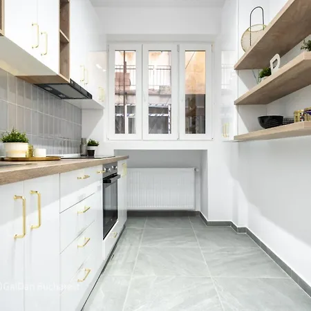 Cismigiu Elegant In Prime Location Bucureşti