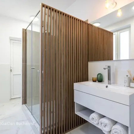 Cismigiu Elegant In Prime Location * Bucarest