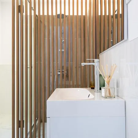 Cismigiu Elegant In Prime Location Daire